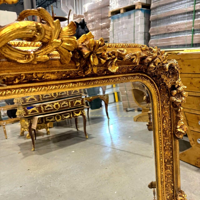 1980s 1980s French Style Gold Wall Mirror with Gold Leaf Details For Sale - Image 5 of 10