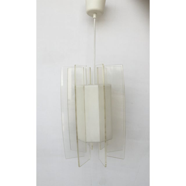 Mid-Century Modern Space Age Era White and Transparent Pendant Lamp For Sale - Image 6 of 13
