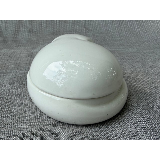 Mid-Century Modern 1977 Tiffany & Co Porcelain Sleeping Cat Trinket Box For Sale - Image 3 of 12