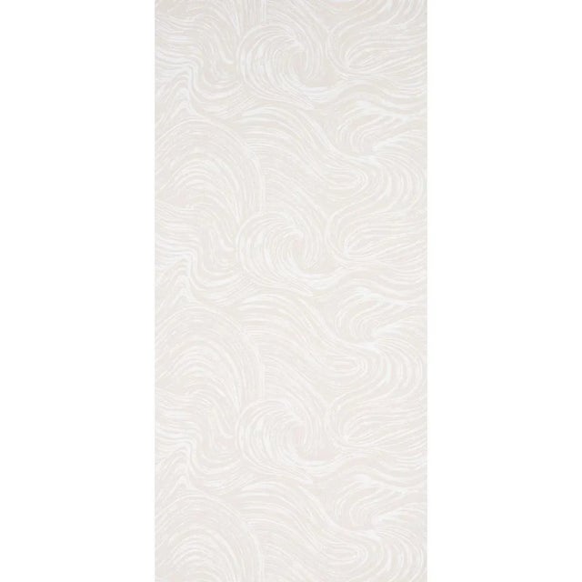 Shio's magnificent pattern evokes the curves of a wavy sea with sweeping, gestural brushstrokes that wash across this...