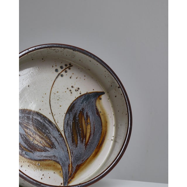Large Floral Stoneware Bowl attributed to Søholm Pottery, Denmark, 1970s For Sale - Image 10 of 14