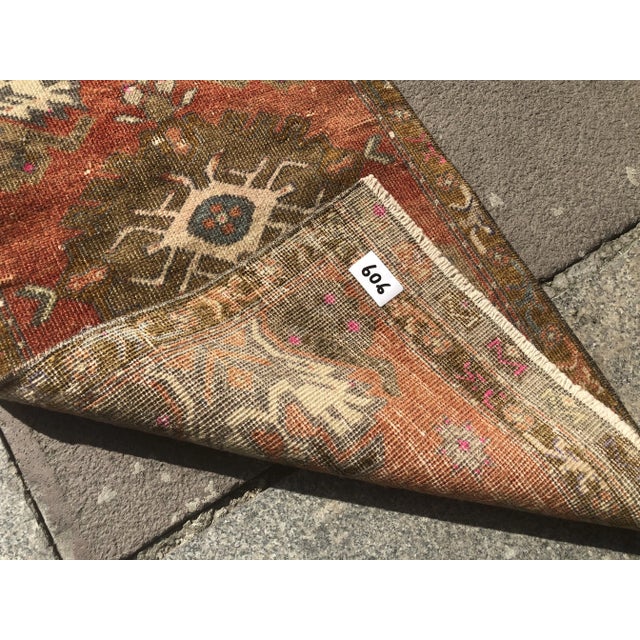 Art Deco 1960s Vintage Red Rug- 1′5″ × 2′10″ For Sale - Image 3 of 6