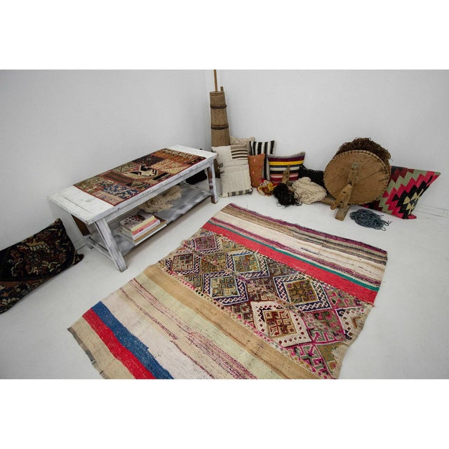 Mid 20th Century Vintage Turkish Kilim Rug-4′7″ × 5′3″ For Sale In Los Angeles - Image 6 of 7