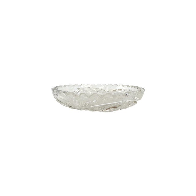 A charming and timeless piece, this small 19th-century cut crystal dish showcases beautiful craftsmanship and elegant...