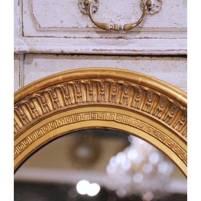 French Pair of 19th Century French Louis XVI Oval Giltwood Wall Mirrors For Sale - Image 3 of 7