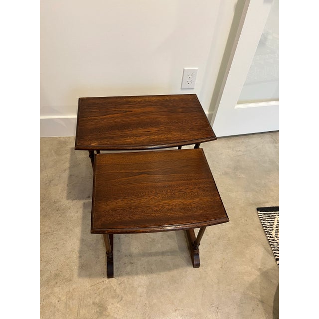English Vintage Traditional Nesting Occasional Tables-Set of 2 For Sale - Image 3 of 12