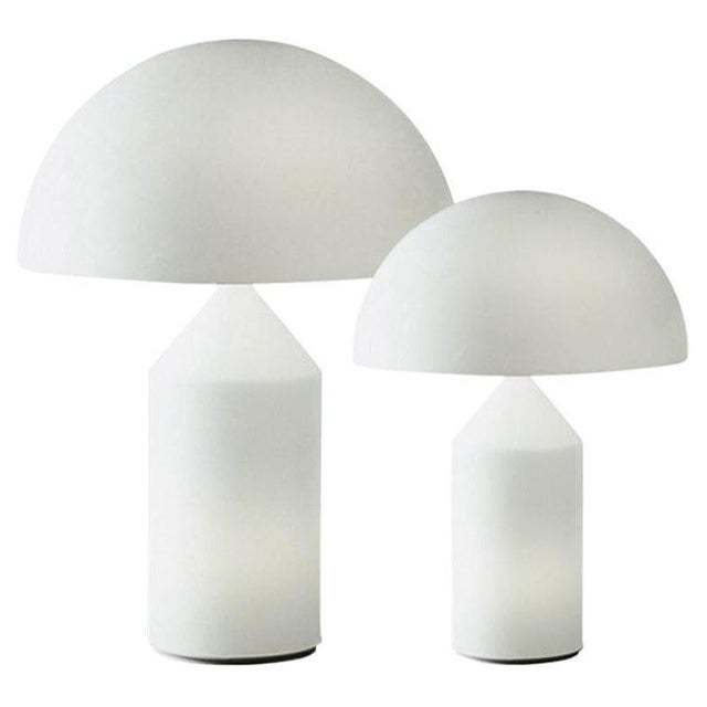 Gold Mid-Century Modern Table Lamps by Vico Magistretti for Oluce, Set of 2 For Sale - Image 8 of 8