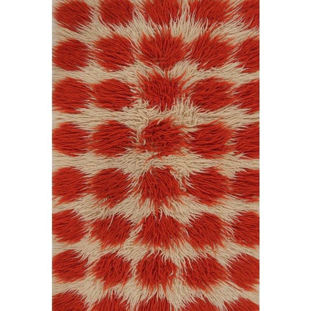 1960s Vintage Turkish Tulu Shag Runner in Ivory and Orange - Rug & Kilim For Sale - Image 5 of 10