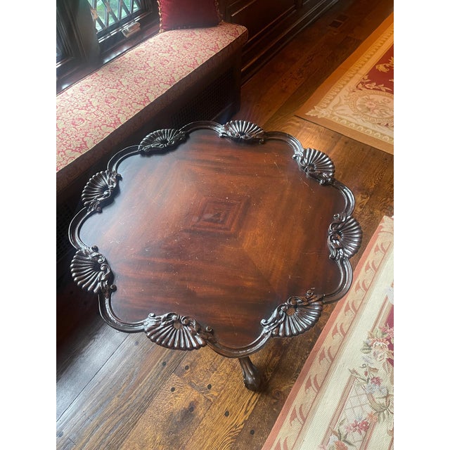 Chippendale Pair of Chippendale-Style Mahogany Piecrust Tilt-Top Pedestal Tables For Sale - Image 3 of 4