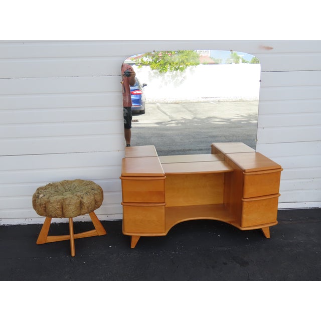 Heywood Wakefield Solid Maple Vanity Makeup Table and Swivel Stool 6615 For Sale - Image 11 of 18