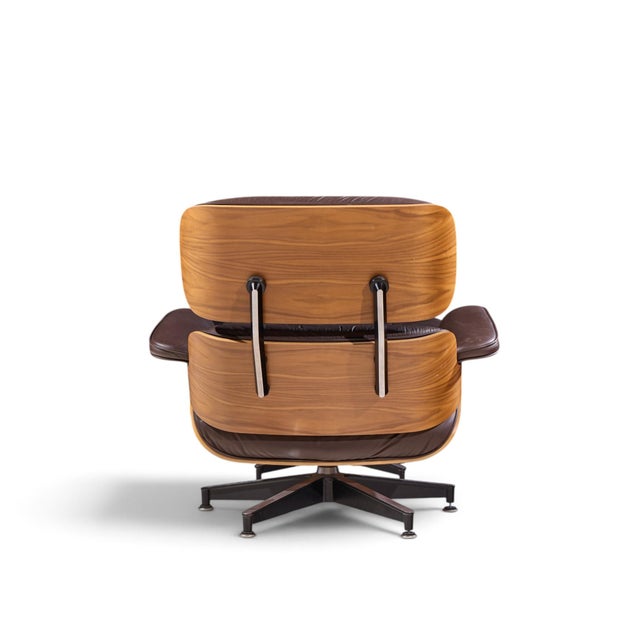 Charles and Ray Eames for Herman Miller Mid Century Lounge Chair and Ottoman For Sale In Chicago - Image 6 of 10