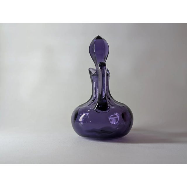 Glass Mid 20th Century Mid Century Modern Heisey & Co. Yeoman Cruet Hawthorne Orchid With Stopper For Sale - Image 7 of 9