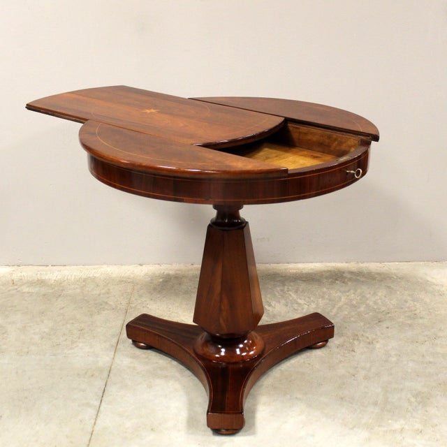 Charles X Walnut Coffee Table, Italy, 19th Century For Sale - Image 3 of 15