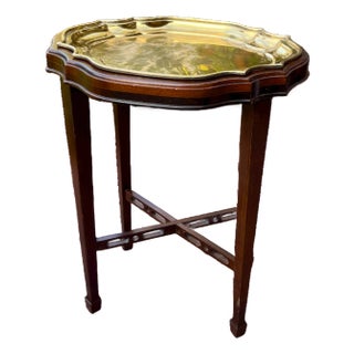 Vintage Ethan Allen Brass Tray and Mahogany Finish Table – Traditional Regency Drinks Accent Table For Sale