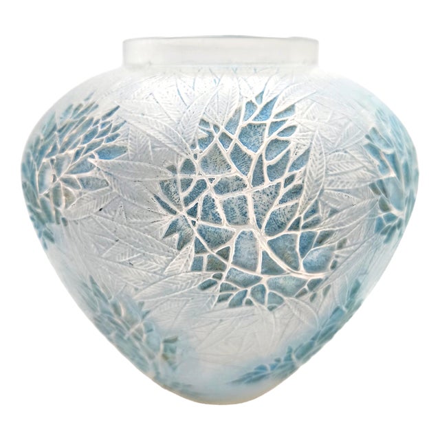Art Deco Cased Opalescent Glass Esterel Vase from René Lalique, 1923 For Sale