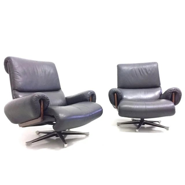 Set of Leather Swivel Armchairs by André Vandenbeuck for Strässle, 1960s For Sale - Image 11 of 11