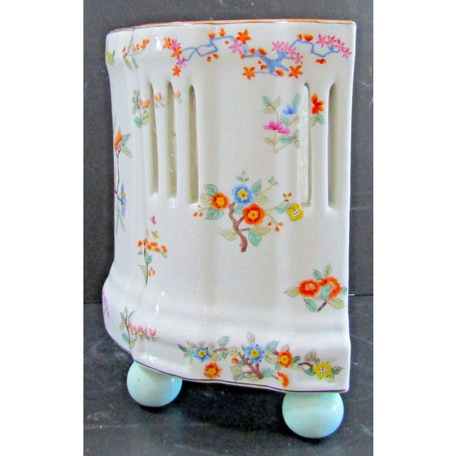 1980s United Wilson Porcelain Factory Classic Chinoiserie Hand-Painted Ceramic Planter For Sale - Image 10 of 13