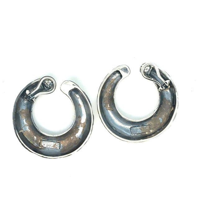 Authentic Tiffany & Co Estate Omega Back Clip-on Earrings Sterling Silver TIF954 These elegant Authentic Tiffany & Co...