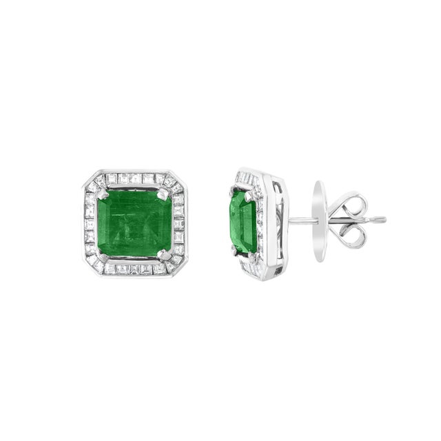 AGL Certified Minor Traditional 5 Carat Colombian Emerald Diamond Stud Earrings For Sale - Image 4 of 18