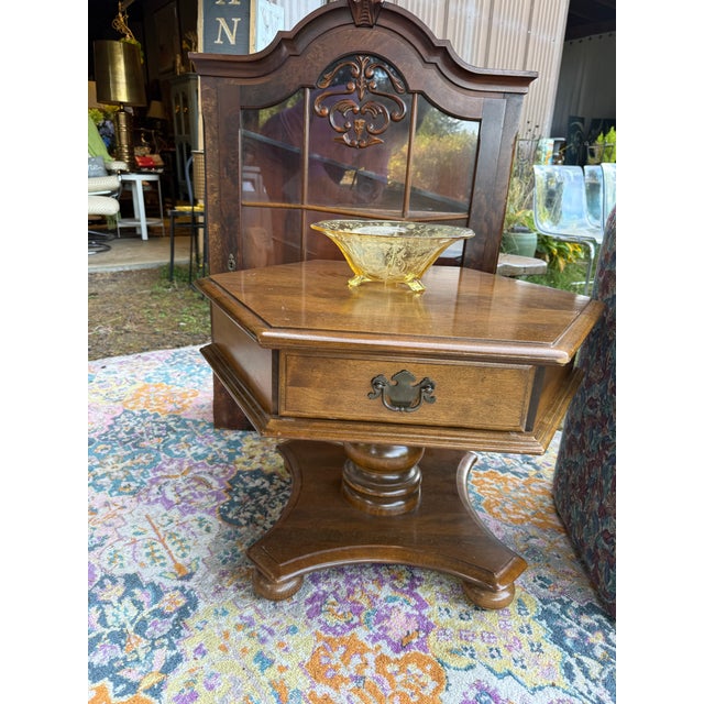 Ethan Allen 1960s Ethan Allen Maple Pedestal Table For Sale - Image 4 of 7