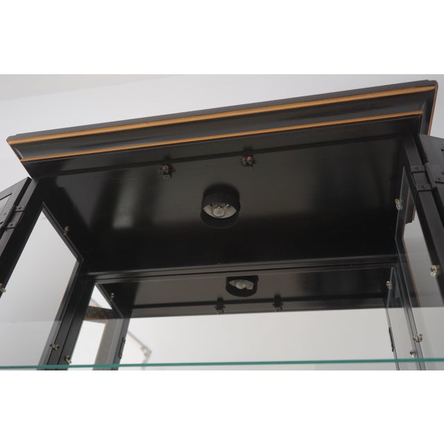 Vintage Ebony Painted Wood & Glass Chinoiserie Display Cabinet For Sale - Image 4 of 12