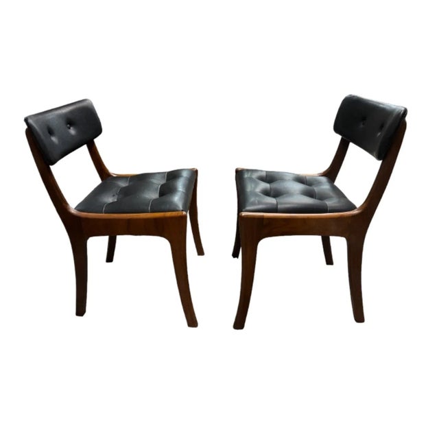 Very beautiful pair of Mid Century tufted leather chairs , pictures say it all , will look very nice in any MCM space.