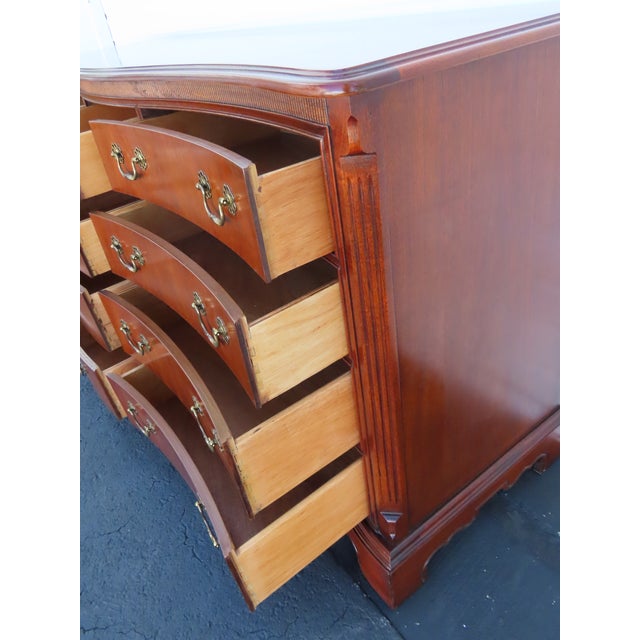 Late 20th Century Lexington Mahogany Serpentine Long Dresser 6566 For Sale - Image 5 of 18