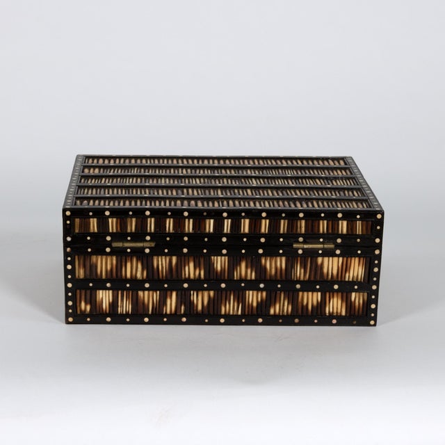 Anglo Indian Large Scale Ebony and Quill Box, Circa 1880 For Sale - Image 4 of 13