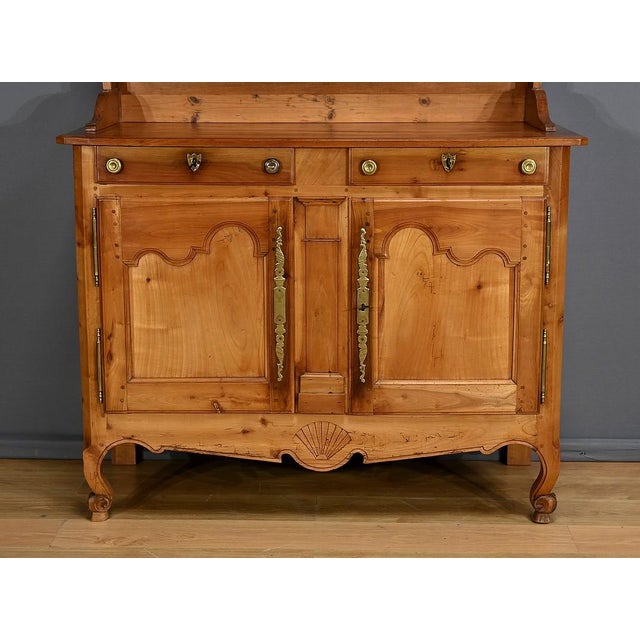 Mid 19th Century Louis XV Buffet Dresser in Blond Cherry For Sale - Image 11 of 18
