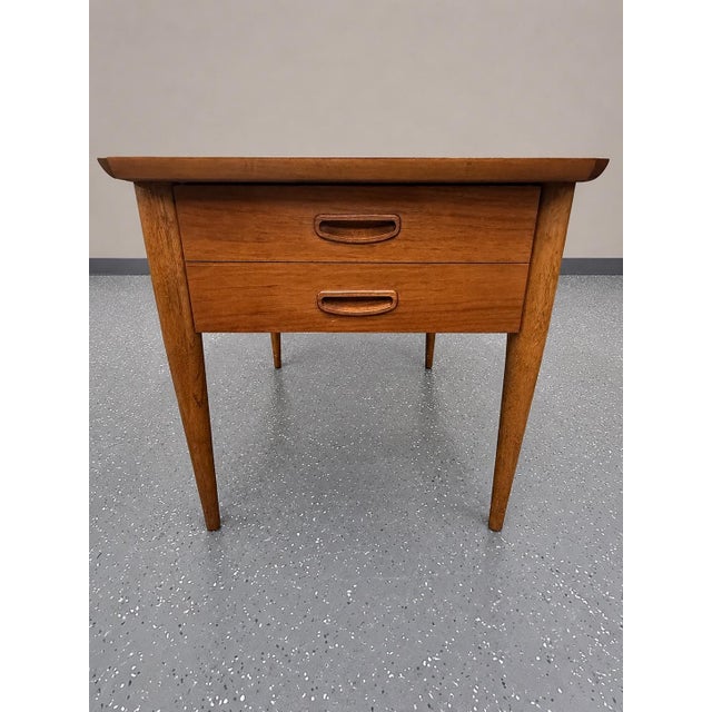 Lane Mid-Century Modern Walnut Side Tables Cir. 1965 (Pair) For Sale In Baton Rouge - Image 6 of 10