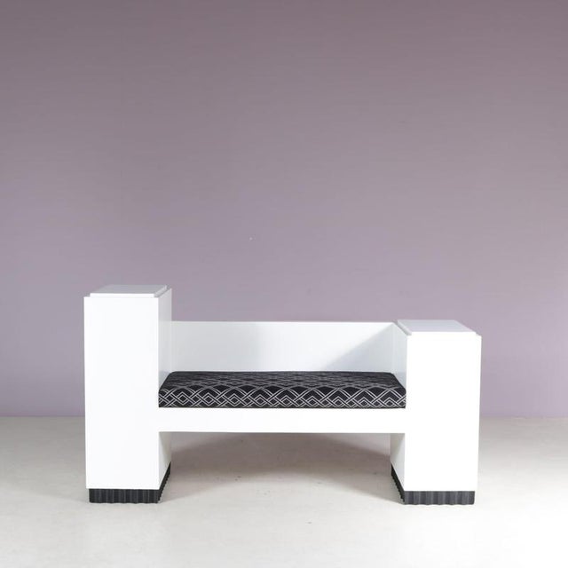A lovely bench in “Wiener Werkstätte” style, manufactured in Austria around 1930. This unique piece has an eye-catching...