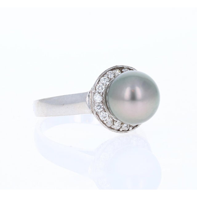 Natural Tahitian Pearl and Natural Diamond 14 Karat White Gold Ring This ring has a 9 mm natural tahitian pearl that is a...