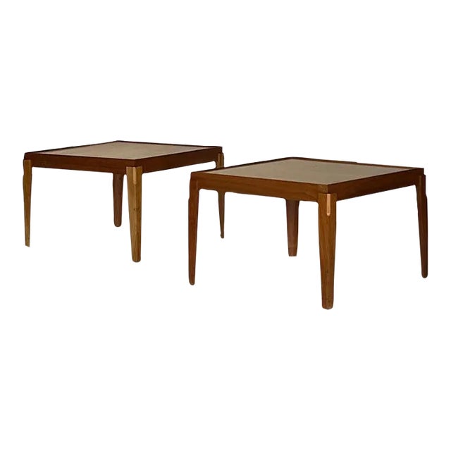 Mid 20th Century Pair of Chic Italian Blond Ash End Tables in the Style of Gio Ponti For Sale