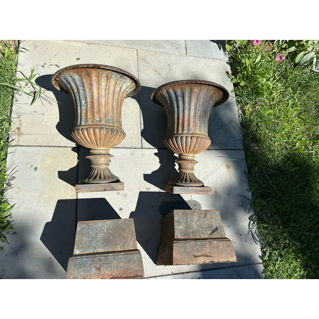 Metal Late 20th Century Neoclassical Cast Iron Urns on Plinths - A Pair For Sale - Image 7 of 12
