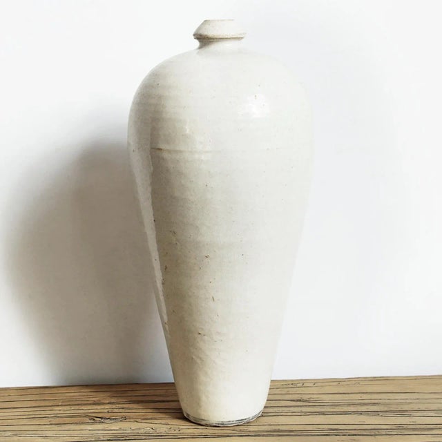 Farmhouse Vintage White Ceramic Milk Farmhouse Pottery For Sale - Image 3 of 4