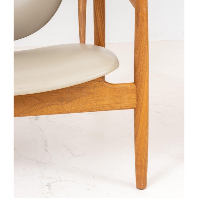 Late 20th Century Finn Juhl "Chieftain" Lounge Chair For Sale - Image 5 of 9