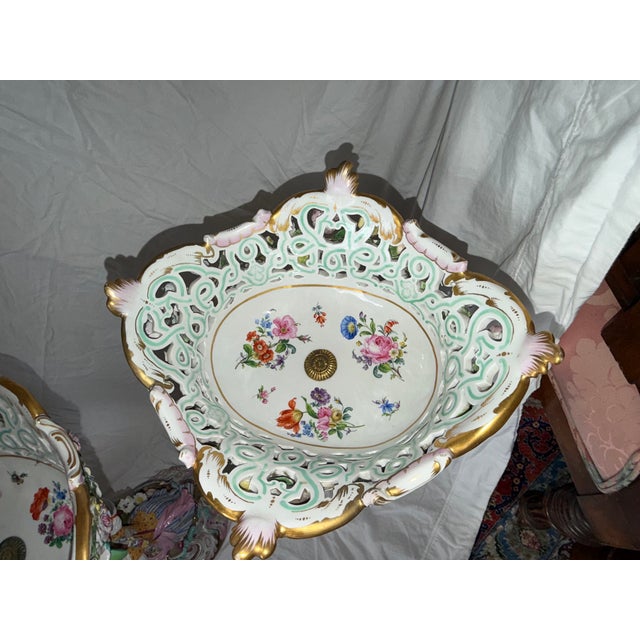 Monumental Pair of Meissen Rococo Figural Compotes With Applied Floral Garlands, Circa 1900 For Sale - Image 11 of 15