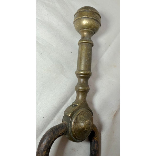 Antique 18th Century Wrought Iron Turned Brass English Fireplace Tongs Tool 22 For Sale - Image 4 of 9
