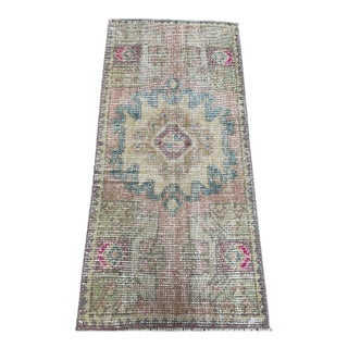 Turkish Yastik Rug 1'7" x 3'3" For Sale