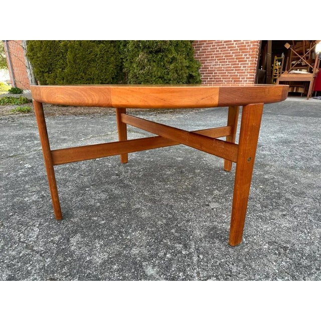 Mid-Century Danish Teak Coffee Table, 1960s, in Very Good conditions. Designed 1960 to 1969