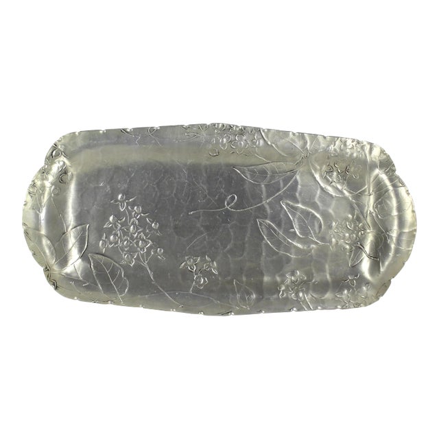 Vintage Wendell August Forge Dogwood Mid-Century Modern Hammered Aluminum Drinks Tray For Sale