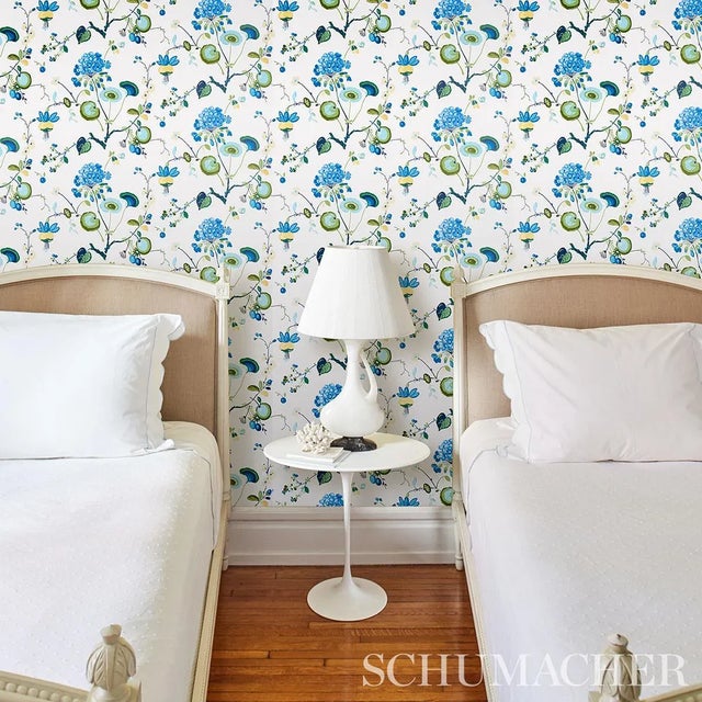 Schumacher Sample - Schumacher Vasily Wallpaper in Green & Blue For Sale - Image 4 of 5
