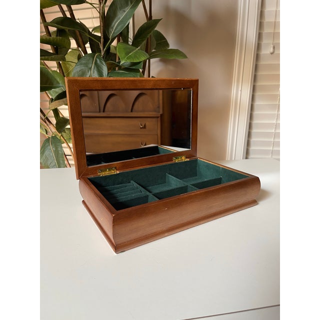 Late 20th Century Vintage Tapestry Lidded Wooden Jewelry Storage Box For Sale In Houston - Image 6 of 9