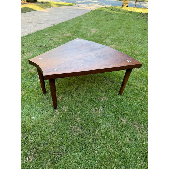 1960s American of Martinsville Wedge Table : Designer Merton Gershun For Sale - Image 5 of 7