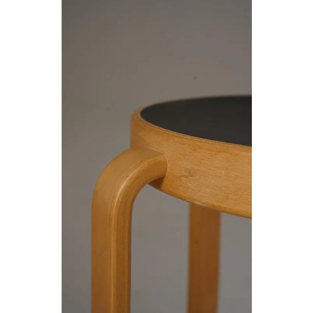 1990s 8000 Series Stools in Beech by Rud Thygesen & Johnny Sørensen for Magnus Olesen, 1990s, Set of 4 For Sale - Image 5 of 7