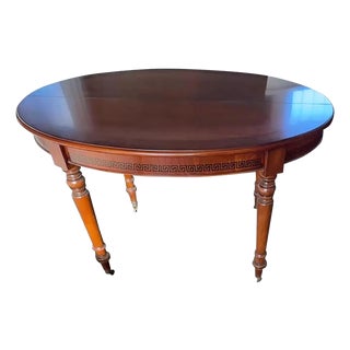 Italian Warm Extendable Oval Table in Walnut and Maple from Simoeng For Sale