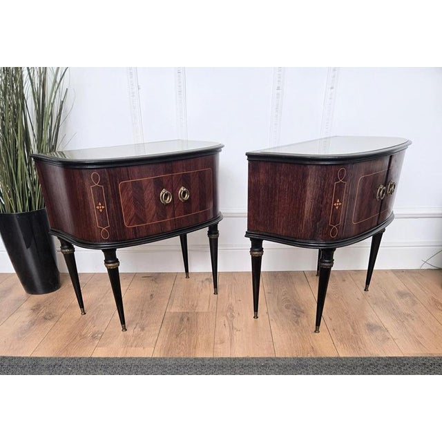 Brown Mid-Century Modern Italian Walnut and Glass Bedside Tables, 1950s, Set of 2 For Sale - Image 8 of 10