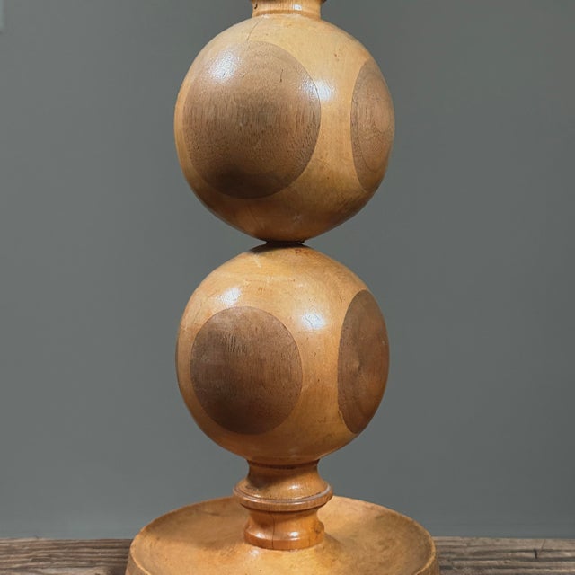 Vintage Modernist Studio Art Hand-Turned Double Ball Two-Tone Wood Lamp For Sale - Image 4 of 7