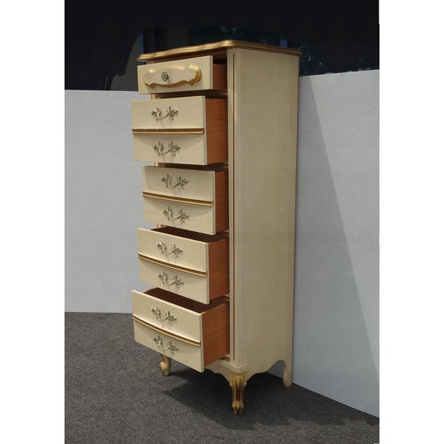 1970s Vintage French Provincial Tallboy Dresser Lingerie Chest W Brass Hardware For Sale - Image 5 of 16