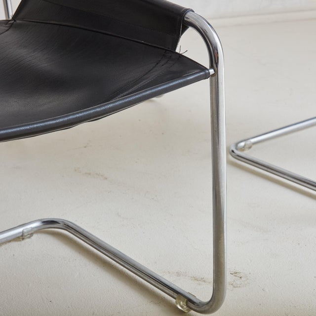 A masterclass in minimalist design, these 1970s Italian chairs feature polished tubular chrome frames that effortlessly...